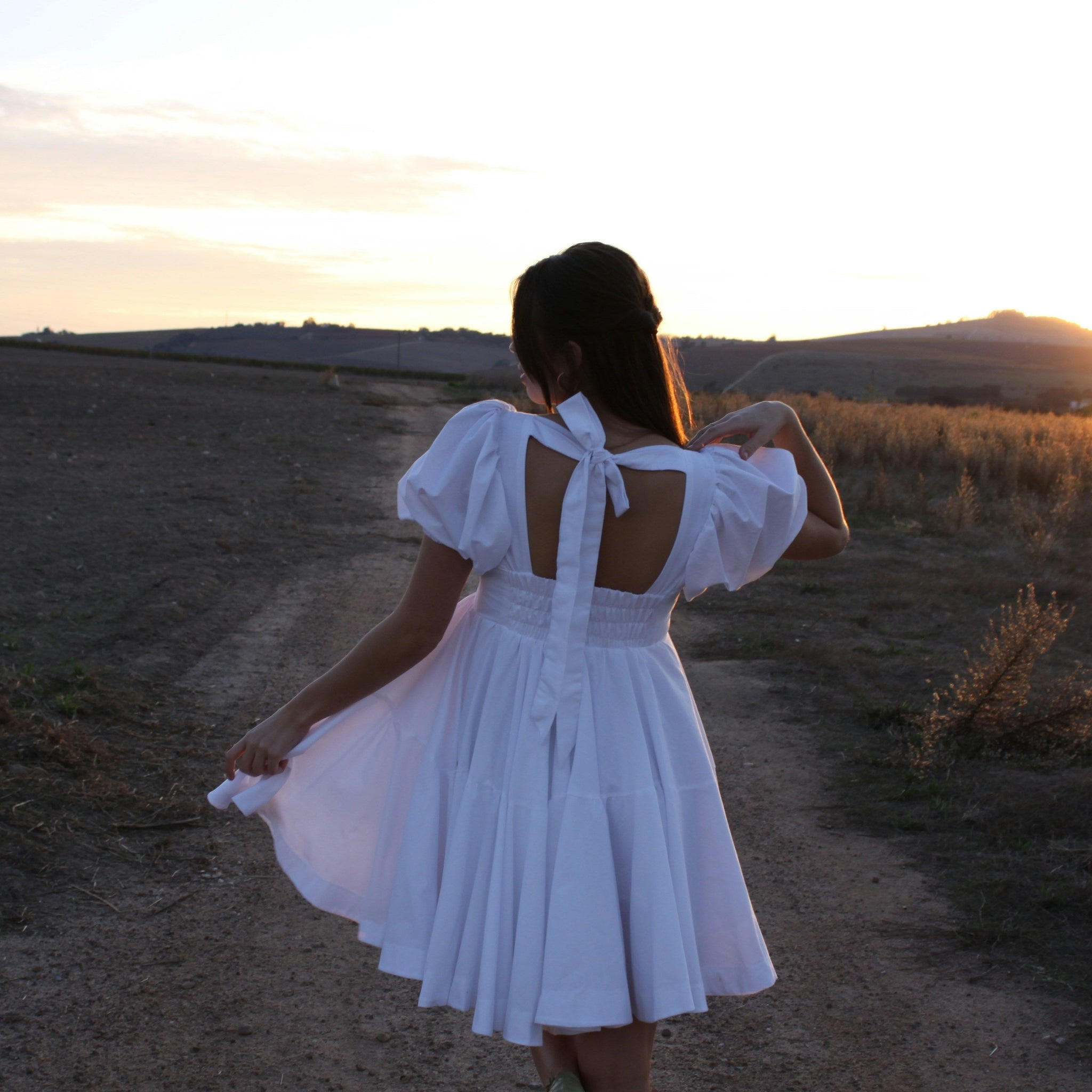 Ewolucja kobiecego stylu, od klasyki do współczesnych trendów