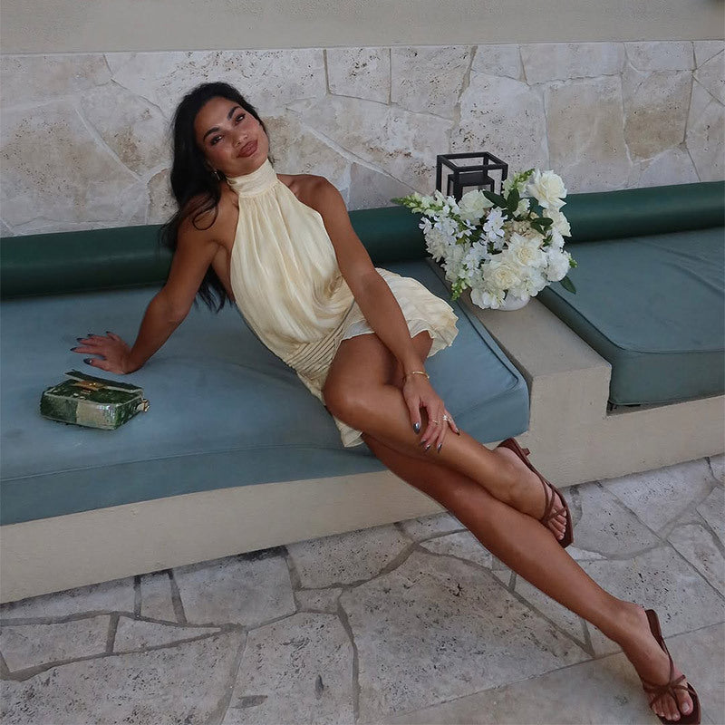 Sukienka mini koronkowa wiązana na plecach