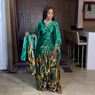 Plisowana sukienka maxi w nadruk